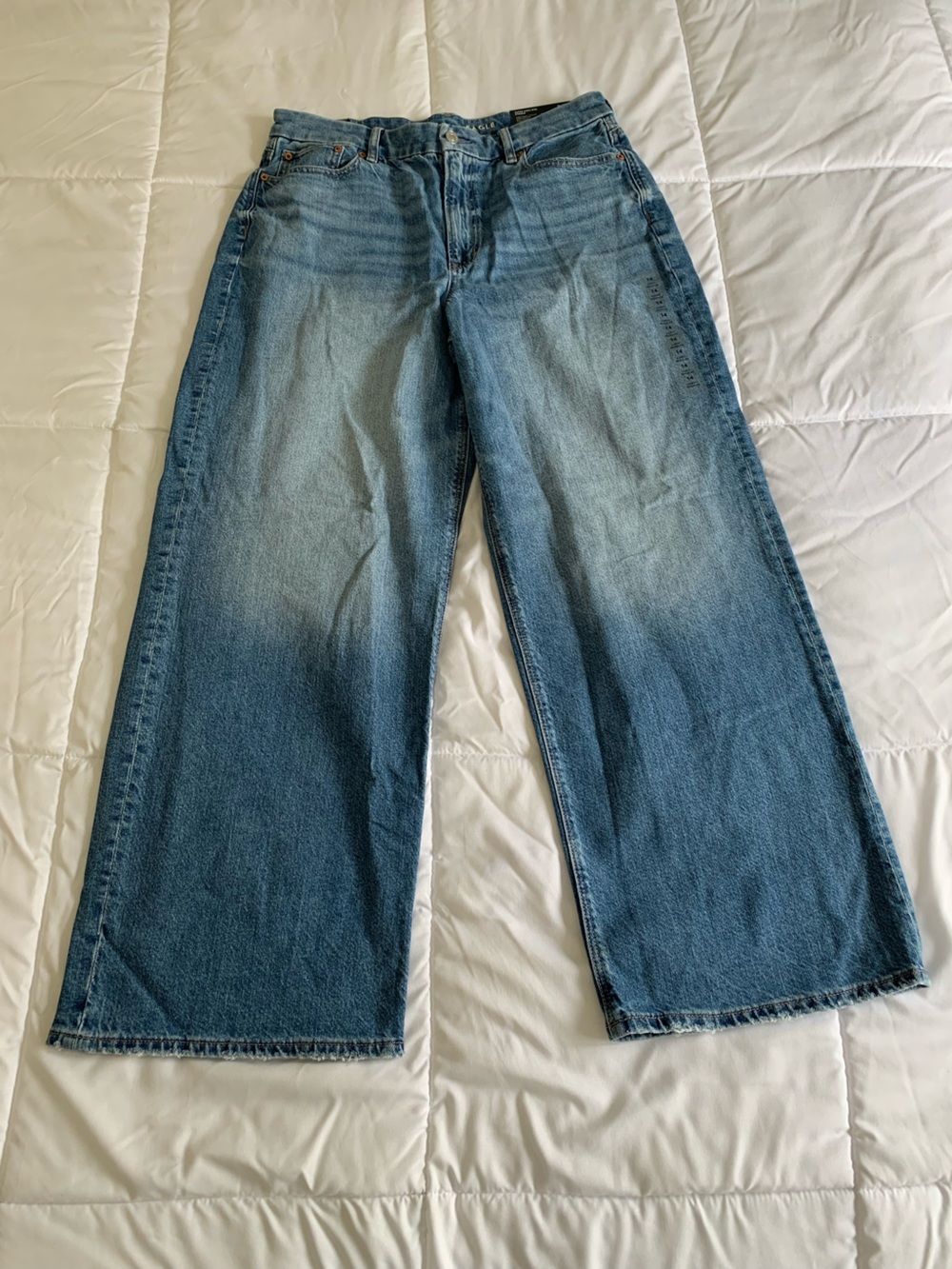 New with tags AMERICAN EAGLE jeans womens size 14